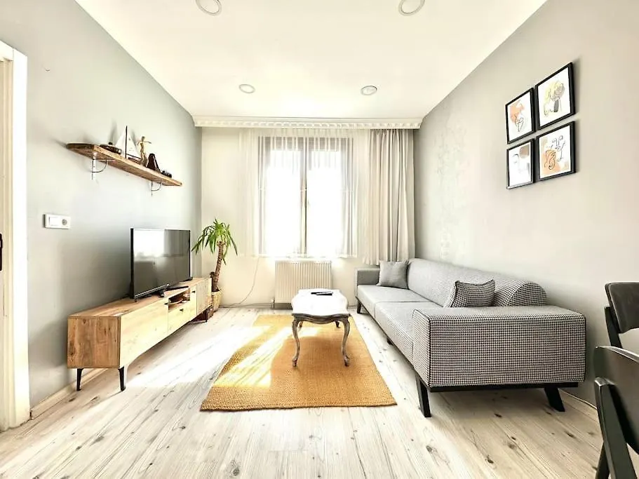 Historical Comfy Flat In Beyoglu Tophane, Galata اسطنبول تركيا