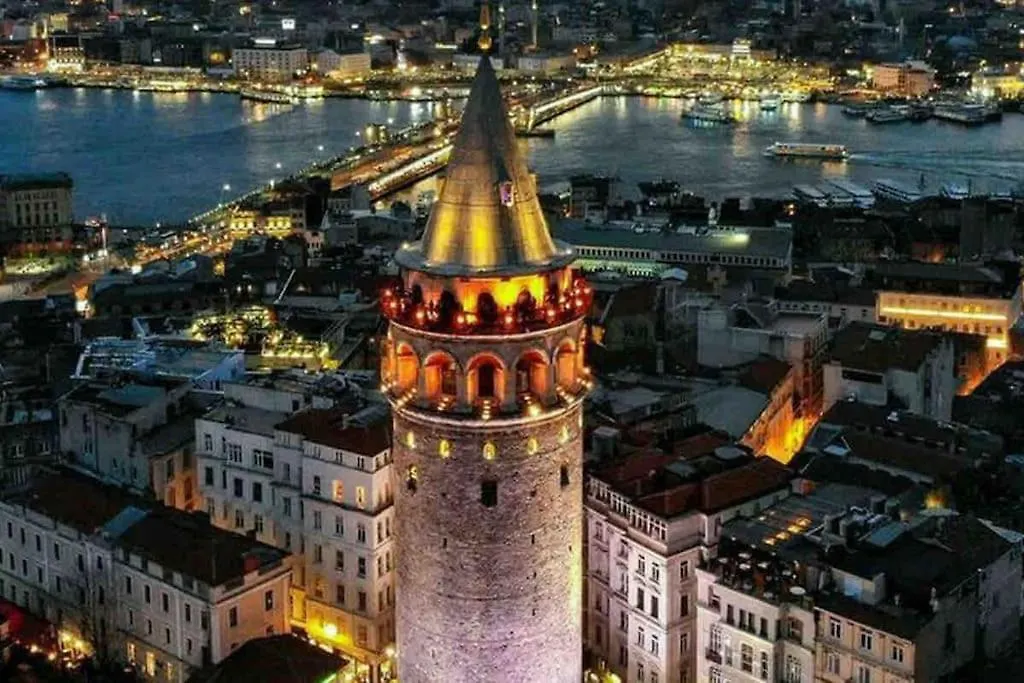 Historical Comfy Flat In Beyoglu Tophane, Galata اسطنبول